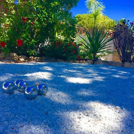Pinos Malaga Bed & Breakfast 4*