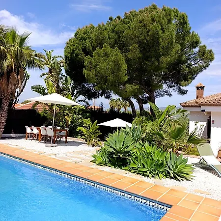Pinos Malaga Bed & Breakfast