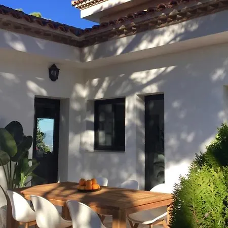 Pinos Malaga Bed & Breakfast