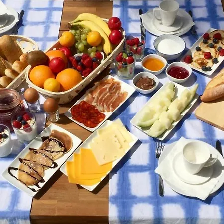 Pinos Malaga Bed & Breakfast